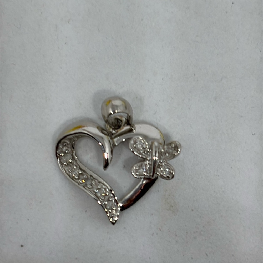 10 KT white gold 0.05 diamonds heart with a butterfly pendant